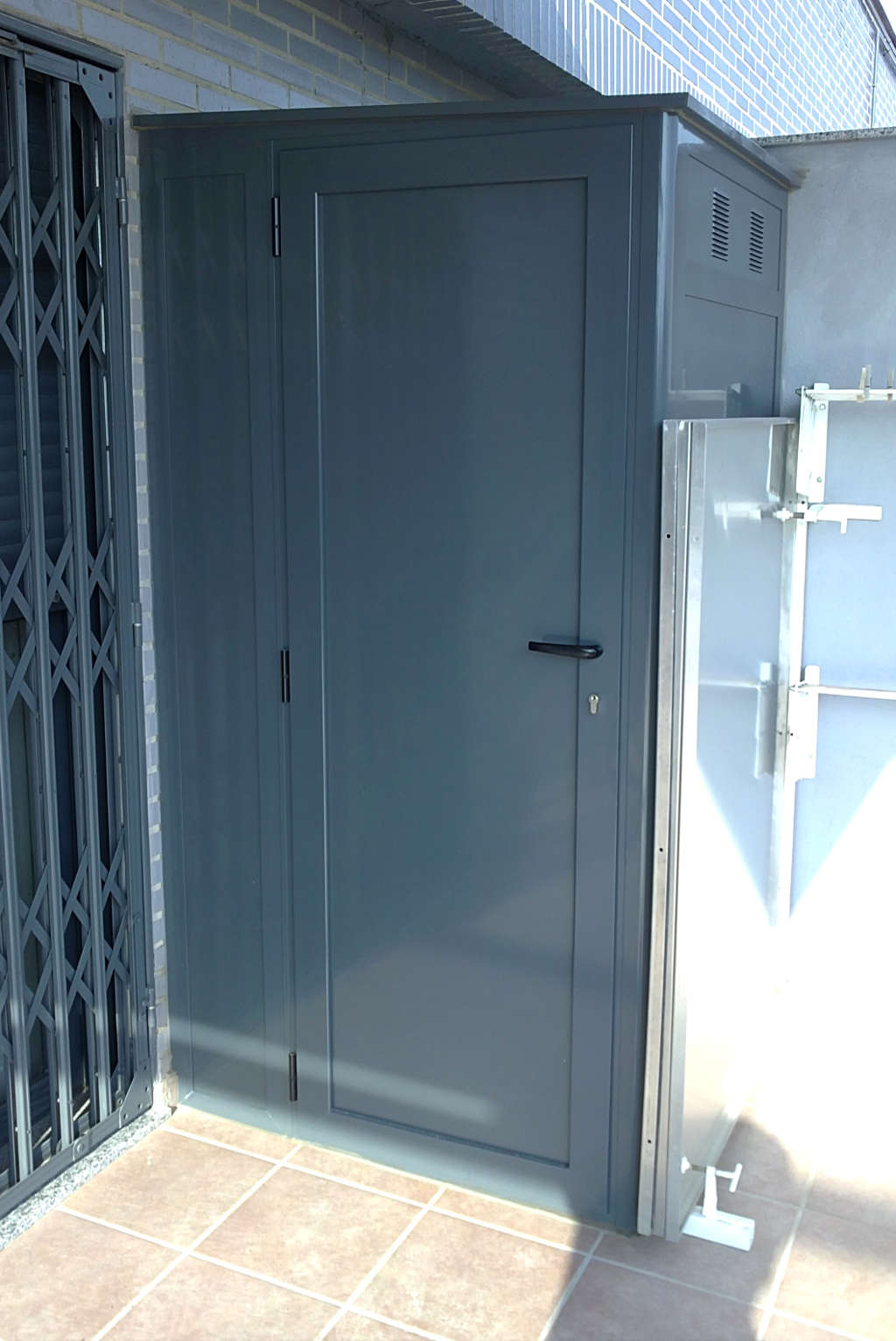Armario de aluminio de exterior 2 puertas